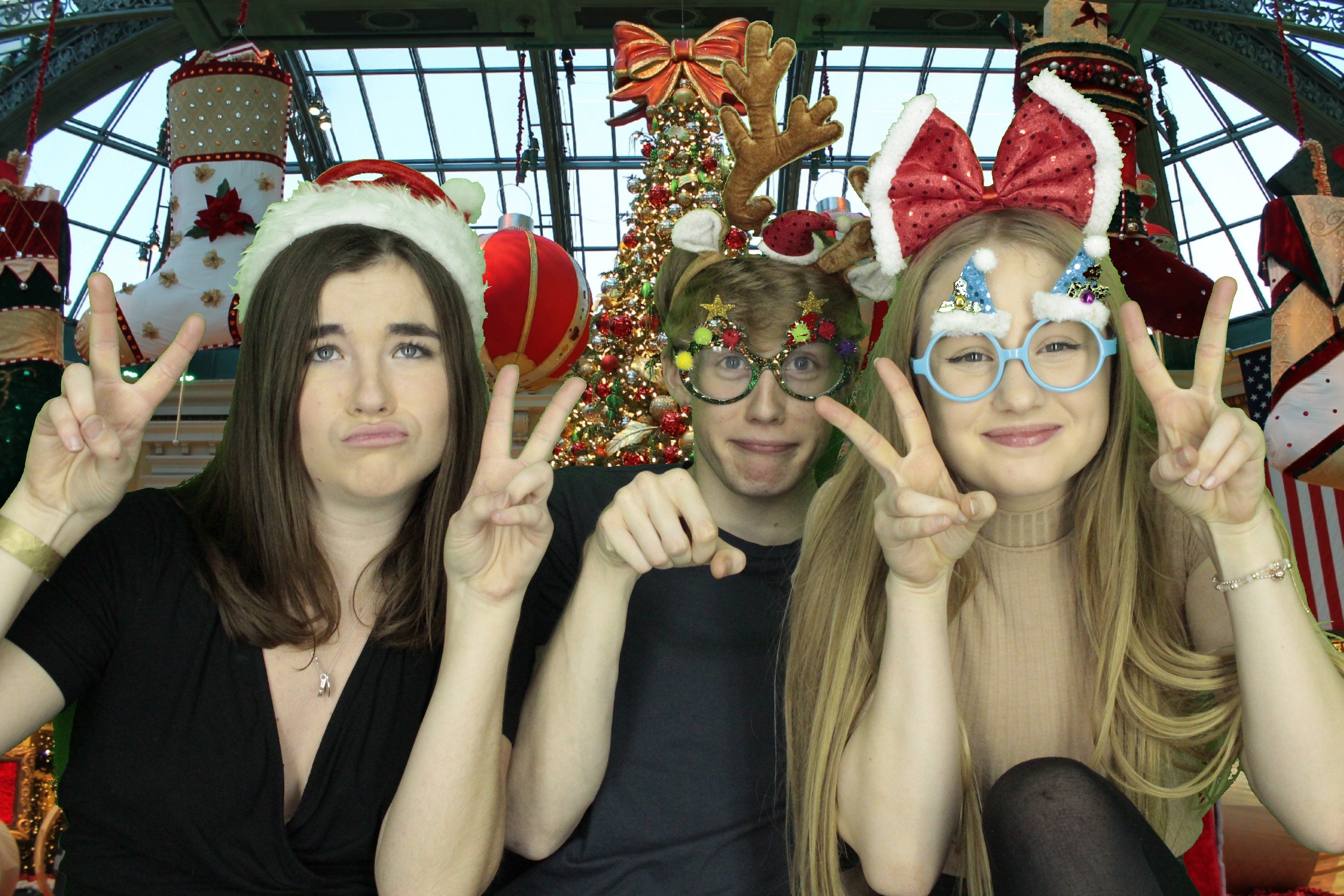 Waitrose Christmas Party 2019 | View more photos from the event at gallery.myphotoboothexperience.co.uk/u/MyPhotoBoothExperienceLtd/Waitrose-Christmas-Party-2019